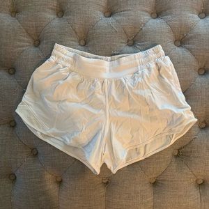 Lululemon Hotty Hot Short 4”